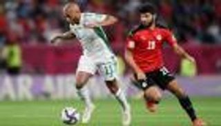 كأس العرب.. كيف تعامل براهيمي مع لاعبي الجزائر بعد لقاء مصر؟