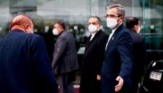 رئيس المفاوضين الإيرانيين علي باقري كني في فيينا - رويترز