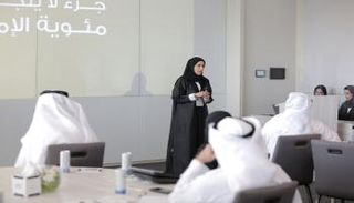 جانب من لقاء الشبكة الحكومية للرؤساء التنفيذيين للسعادة وجودة الحياة