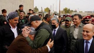 الكاظمي في قرية عند كركوك سيطر عليها داعش ساعات معدودة