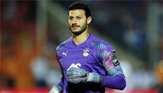 القصة الكاملة للحجز على أموال محمد الشناوي