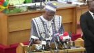 هجمات إرهابية تطيح بـ"دابيري" من رئاسة وزراء بوركينا فاسو