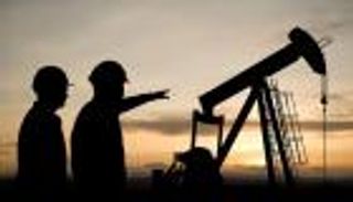 أسعار النفط تتحدى "أوميكرون" وتواصل الانتعاش