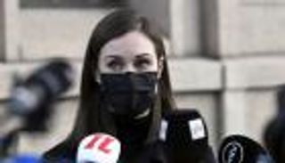 بسبب "كوفيد".. زعيمة فنلندا تعتذر عن "الخطأ الفادح"