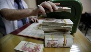 تباين أسعار العملات في الجزائر