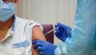 الإمارات تقدم 36.7 ألف جرعة جديدة من لقاح كورونا