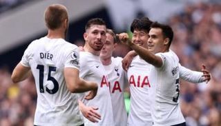 فريق توتنهام الإنجليزي