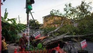 إعصار  سابق ضرب مدن أمريكية 