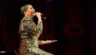 بلاغ يطالب بمنع نشر أخبار طلاق الفنانة شيرين عبدالوهاب