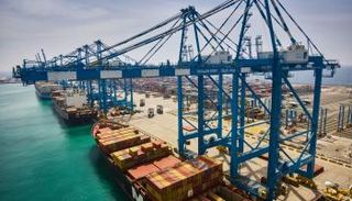 موانئ أبوظبي ..9 أعوام من النجاح والتطور في مسيرة ميناء خليفة