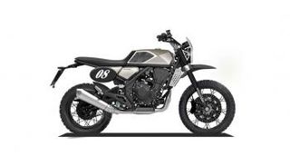 بريكستون النقاب عن دراجتها النارية Crossfire 500 XC الجديدة