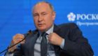 "تاكسي بوتين".. رحلة مثيرة تنتهي في الكرملين