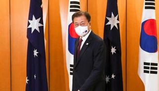  الرئيس الكوري الجنوبي مون جاي-إن 