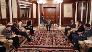 جانب من لقاء المنفي وستيفاني ويليامز في العاصمة طرابلس, (المجلس الرئاسي) 