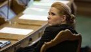 لسوء سلوكها.. سجن وزيرة الهجرة الدنماركية السابقة 60 يوما