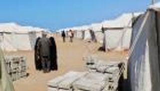 مأساة أطفال اليمن.. فرّوا من مدفعية الحوثي فماتوا بردا