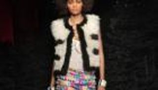 عودة "جيليه" السبعينيات.. بطل أزياء شتاء 2022