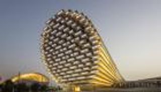 "الشاعر الإلكتروني" يبهر زوار جناح بريطانيا في إكسبو 2020 دبي