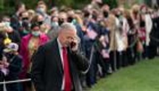 "ازدراء الكونجرس".. تهمة تلاحق مساعد ترامب السابق