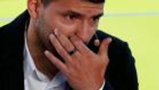 برسالة وداعية.. رئيس مانشستر سيتي يعلن موعد ظهور تمثال أجويرو