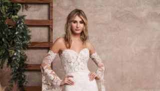 فساتين الزفاف في 2022 تسلط الضوء على الأكمام