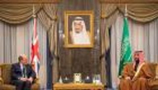 ولي العهد السعودي يلتقي وزير الدفاع البريطاني.. العلاقات الدفاعية تتصدر
