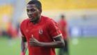 بعد انتظار طويل.. الأهلي المصري ينهي أزمة جونيور أجايي