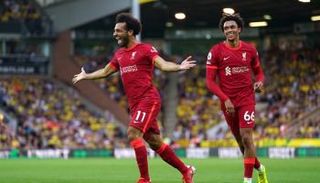 محمد صلاح وألكسندر أرنولد