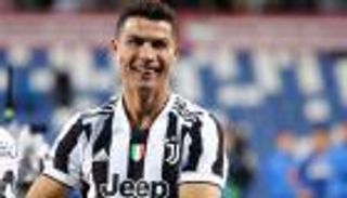 رغم الرحيل.. كريستيانو رونالدو يحرج نجوم يوفنتوس في 2021