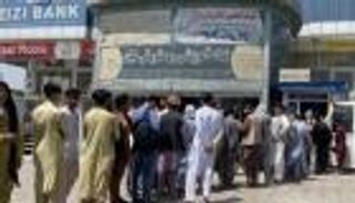 طالبان تعد ميزانية بدون مساعدات.. وموسكو تحذر من أزمة هجرة