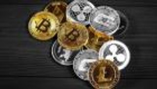 أسعار العملات الرقمية اليوم.. بيتكوين تفقد الدعم وتقود الهبوط الجماعي