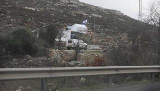 مستوطنون يقيمون بؤرة استيطانية قرب نابلس