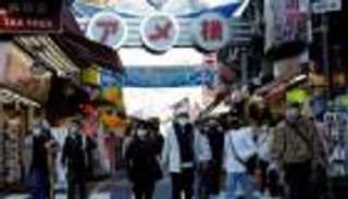 اليابان تمدد قيود دخول الأجانب لمنع تفشي "أوميكرون"