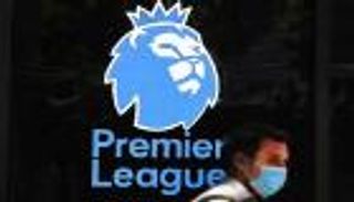 تحرك جديد.. الدوري الإنجليزي يلجأ إلى اللقاح لمحاربة متحور أوميكرون