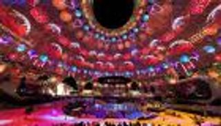 ساحة الوصل في إكسبو 2020 دبي تكتسي حلة الأعياد.. عروض خيالية