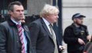 ملفات "بريكست" تنتقل "فورا" من فروست الغاضب إلى ليز