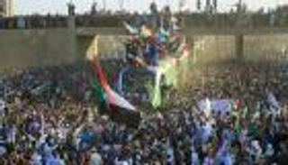 السلام وكسر العزلة ودحر الإخوان.. ثمار قطفها السودان من ثورة ديسمبر