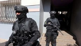 عناصر من الأمن المغربي خلال عملية سابقة ضد خلايا داعش الإرهابي