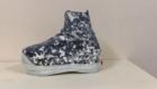 سعودي يخترع حذاء عسكريا مضادا للألغام