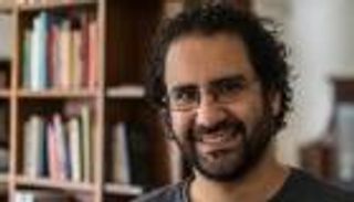 لدعم الإخوان.. السجن 5 سنوات للناشط المصري علاء عبدالفتاح