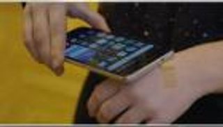 بحجم حبة أرز.. رقاقة تحت الجلد لتخزين وثيقة اللقاح ضد كورونا