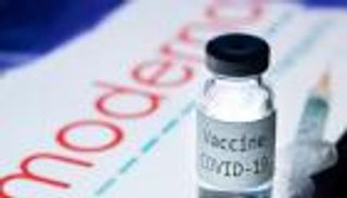 "موديرنا" تستعد لتطوير لقاحات معززة ضد أوميكرون خلال هذه المدة
