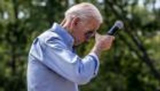 بايدن "محاصر" بين كورونا والقولون