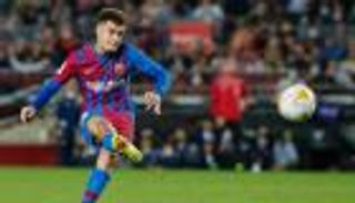 للتخلص منه.. برشلونة يعرض كوتينيو على ثنائي الدوري الإنجليزي