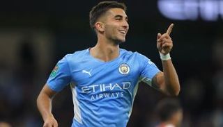 فيران توريس لاعب مانشستر سيتي