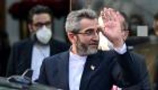 إيران في مأزق.. العودة للاتفاق النووي أو الانهيار الكامل