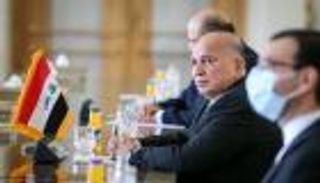 وفد عراقي في إيران.. مباحثات يتصدرها الأمن وتشكيل حكومة بغداد