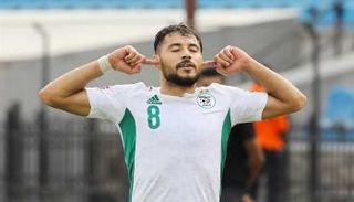 يوسف بلايلي نجم منتخب الجزائر