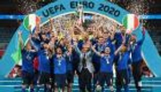 حصاد 2021.. اللون الأزرق يتوغل في ملاعب كرة القدم