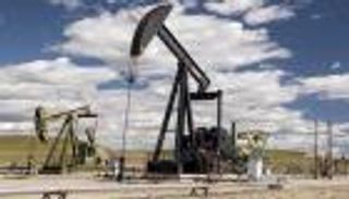 أسعار النفط اليوم.. الكريسماس يُنهي موجة صعود استمرت 3 أيام